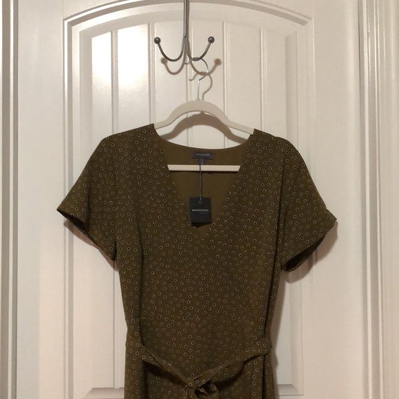 Madison faux wrap v-neck high low dress; short sleeves with cuffs; tie waist; - Picture 2 of 12